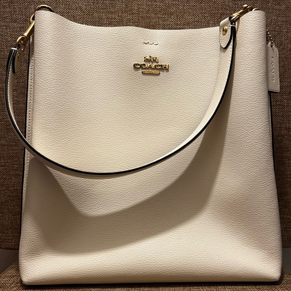 Coach- Mollie Bucket Bag- Chalk with Gold Hardware